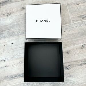 Chanel White Black Storage Box #94